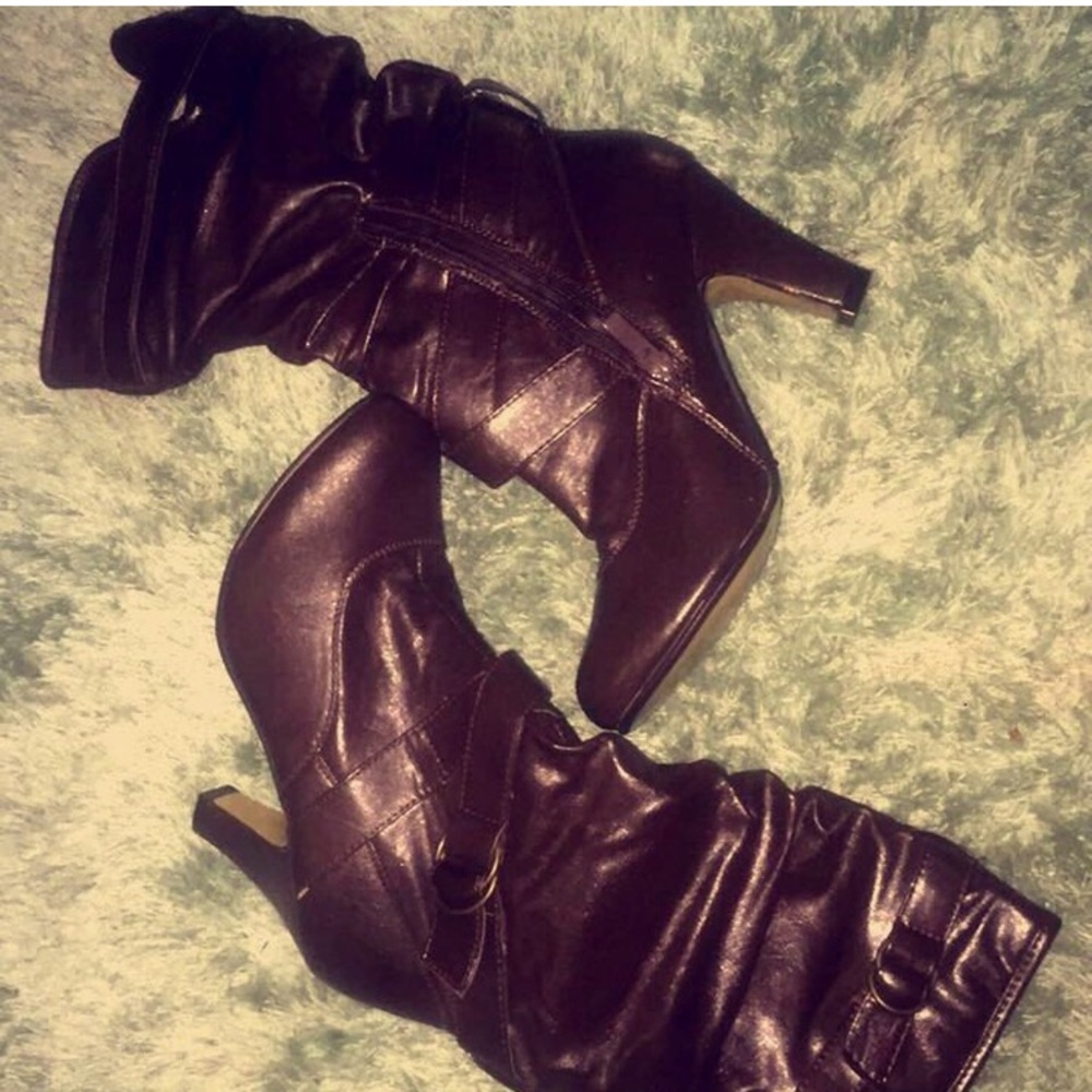 Brown leather heel boots 💅🏾